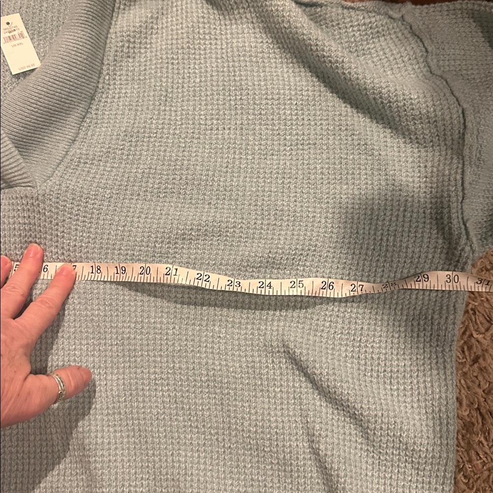 Sweater - Picture 3 of 6